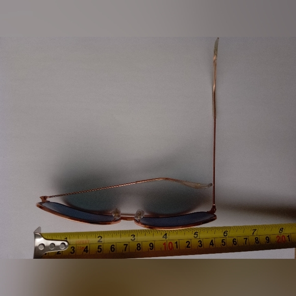 Gold/Pink Mirror Sunglasses like new - Picture 5 of 6